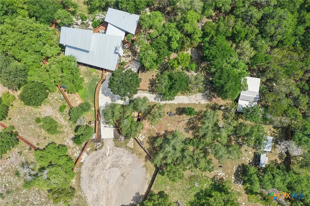 471 Turkey Drive Dripping Springs, TX 78620