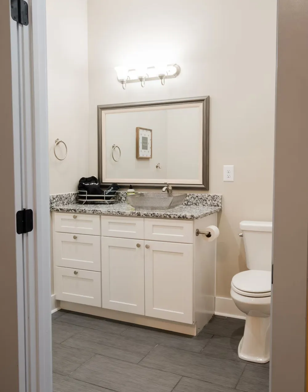 124 Strawberry Aly #D Clarksville, TN 37040