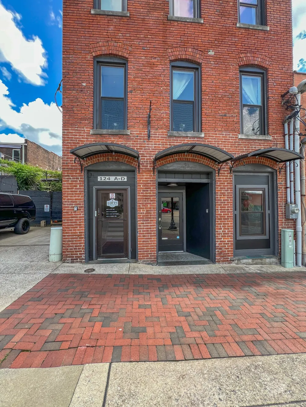 124 Strawberry Aly #D Clarksville, TN 37040