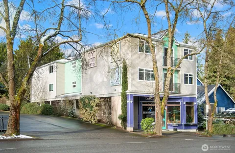 9517 35th Avenue NE #2A