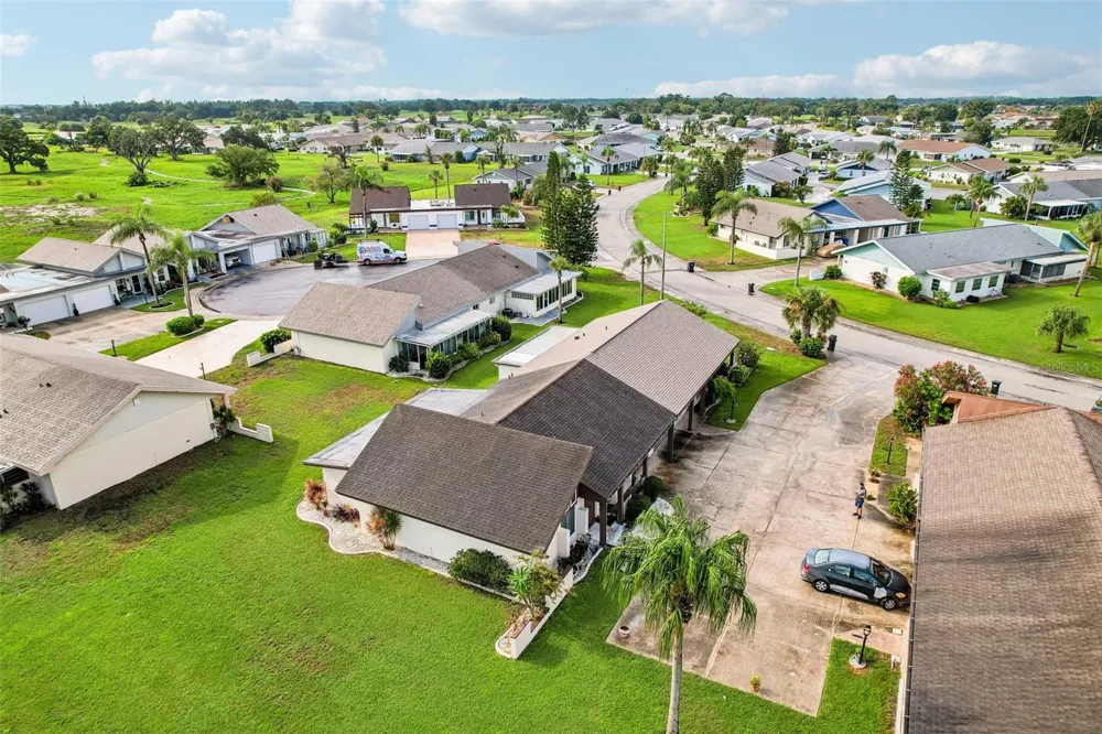 1329 NEW BEDFORD DRIVE Sun City Center, FL 33573