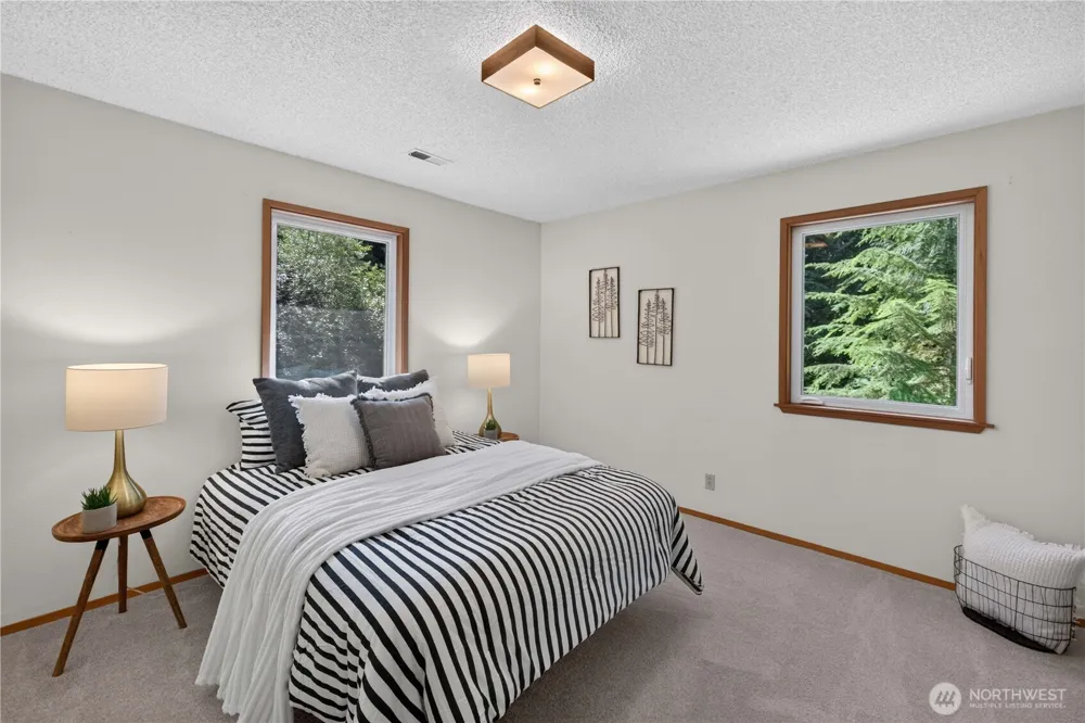 17432 Issaquah Hobart Road SE Issaquah, WA 98027
