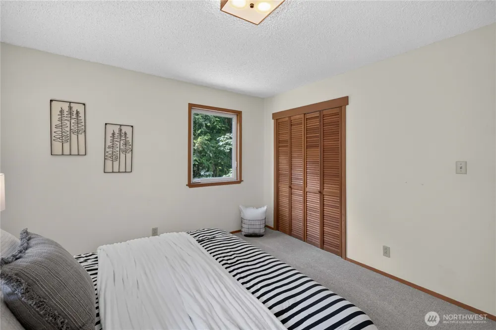 17432 Issaquah Hobart Road SE Issaquah, WA 98027