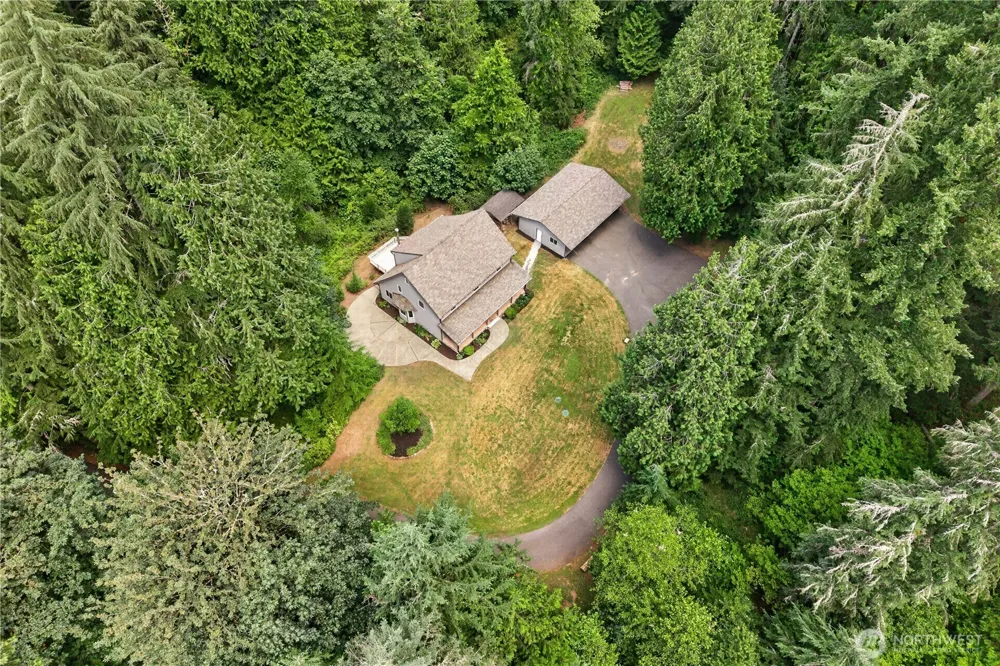17432 Issaquah Hobart Road SE Issaquah, WA 98027