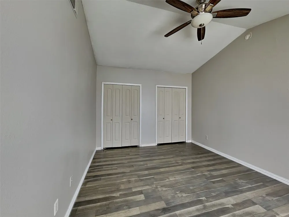 1621 Scottsdale Drive Arlington, TX 76018