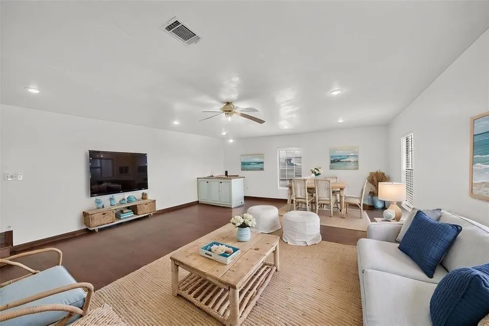 4606 Mallard Street Hitchcock, TX 77563