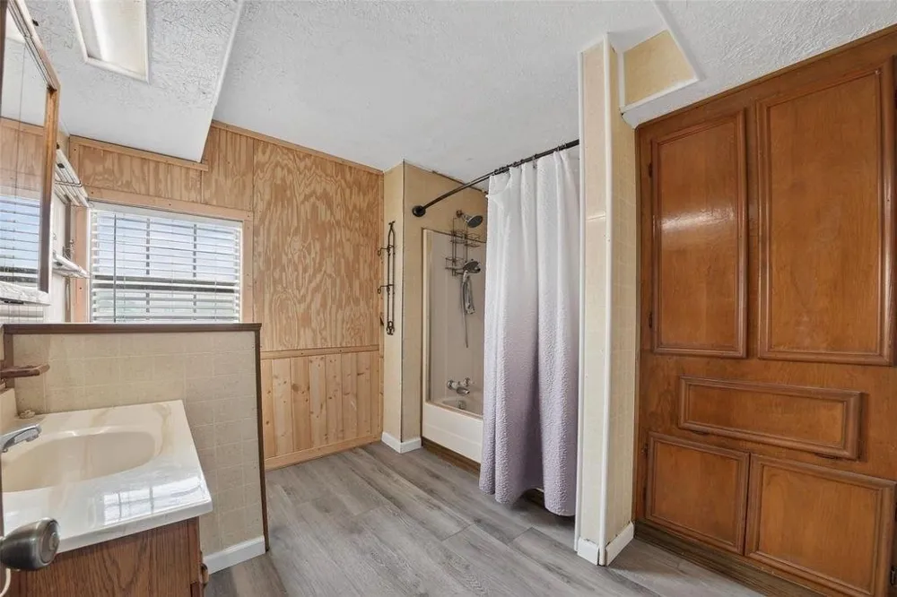 4606 Mallard Street Hitchcock, TX 77563