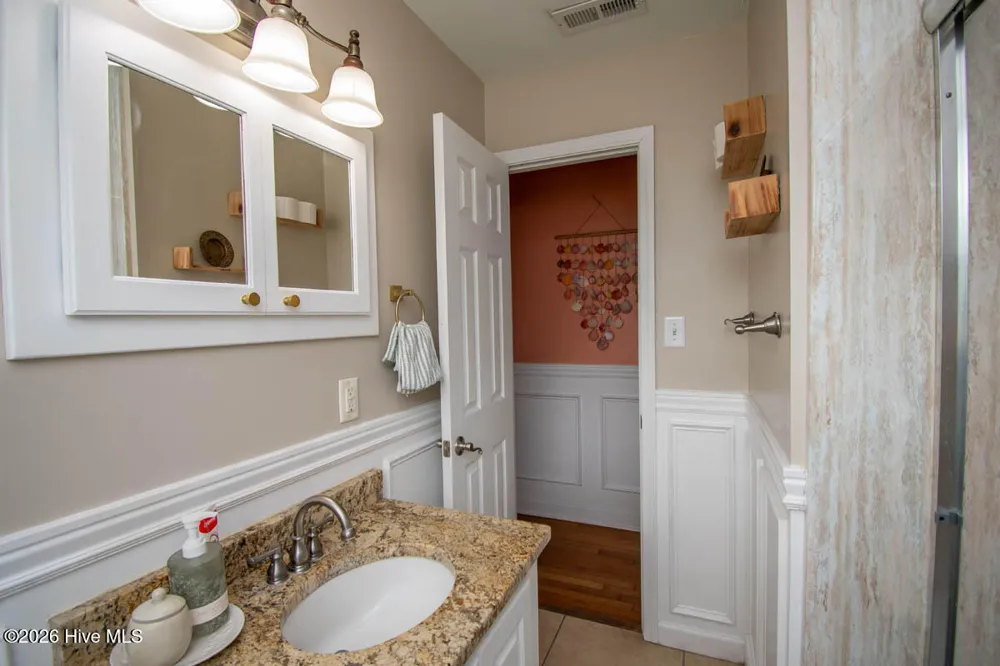 310 Holly Lane Cape Carteret, NC 28584