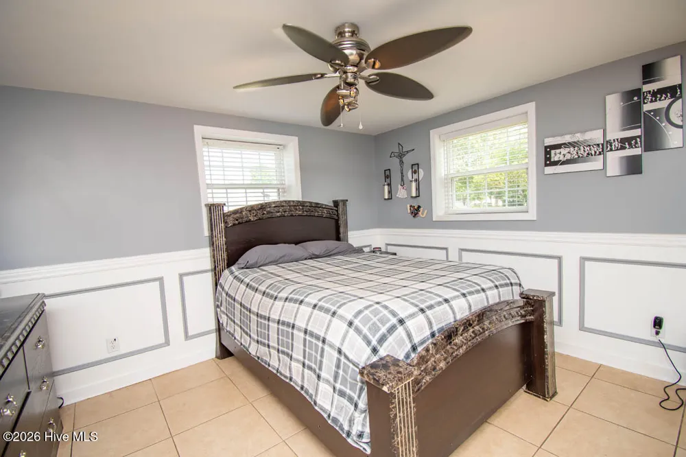 310 Holly Lane Cape Carteret, NC 28584