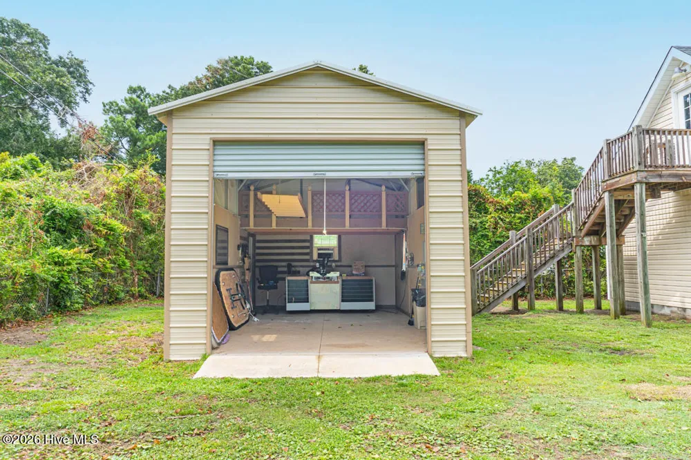 310 Holly Lane Cape Carteret, NC 28584