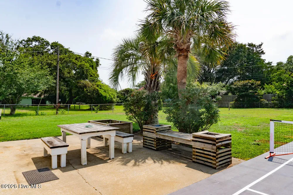 310 Holly Lane Cape Carteret, NC 28584