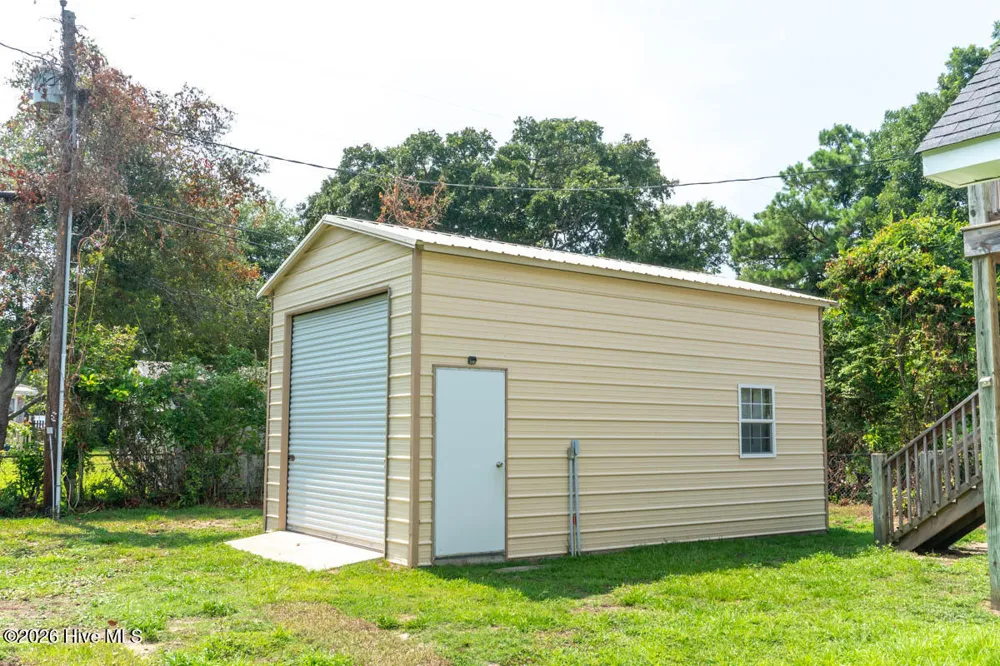 310 Holly Lane Cape Carteret, NC 28584