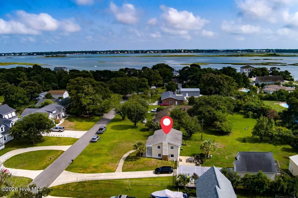 310 Holly Lane Cape Carteret, NC 28584