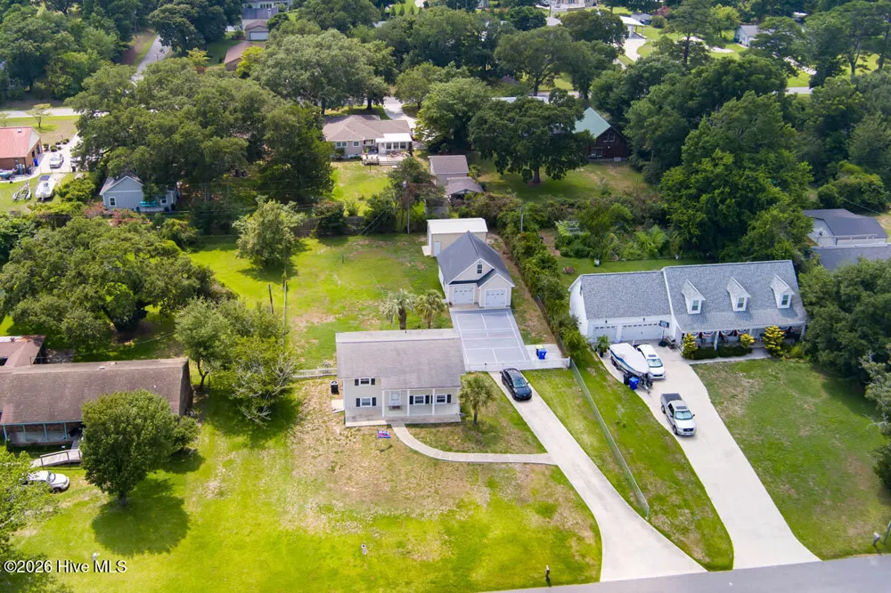 310 Holly Lane Cape Carteret, NC 28584
