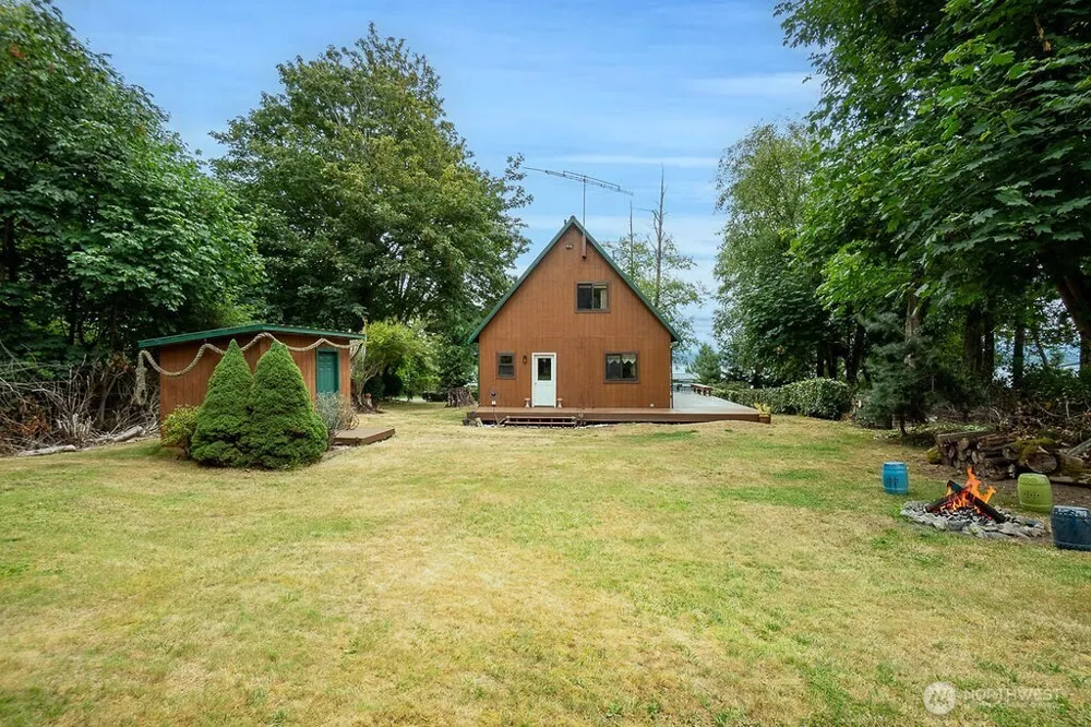 55 A Snohomish Way Hat Island, WA 98206