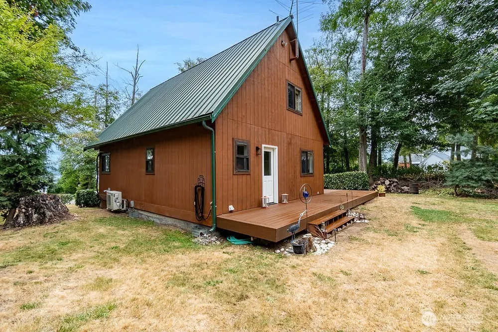 55 A Snohomish Way Hat Island, WA 98206
