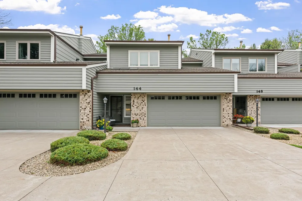 144 122nd Avenue NW Coon Rapids, MN 55448