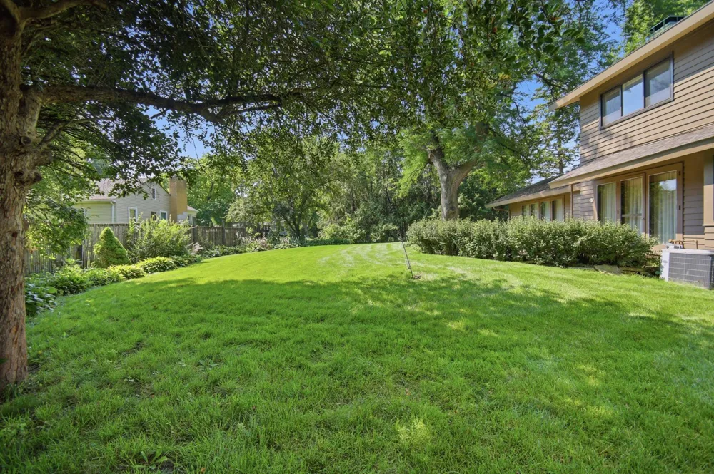 719 Harriet Avenue Owatonna, MN 55060