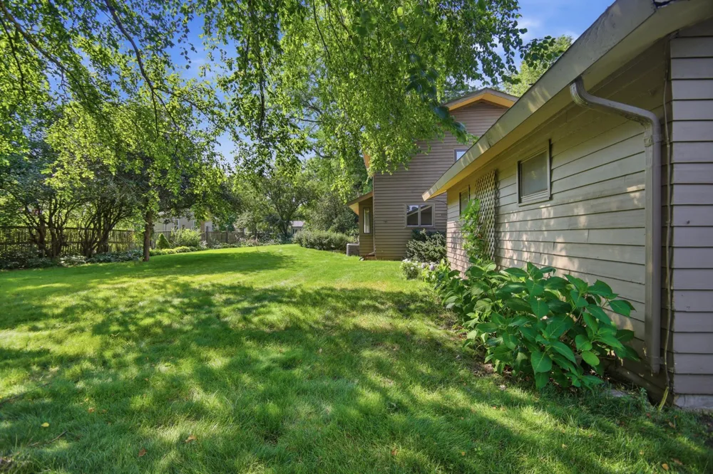 719 Harriet Avenue Owatonna, MN 55060