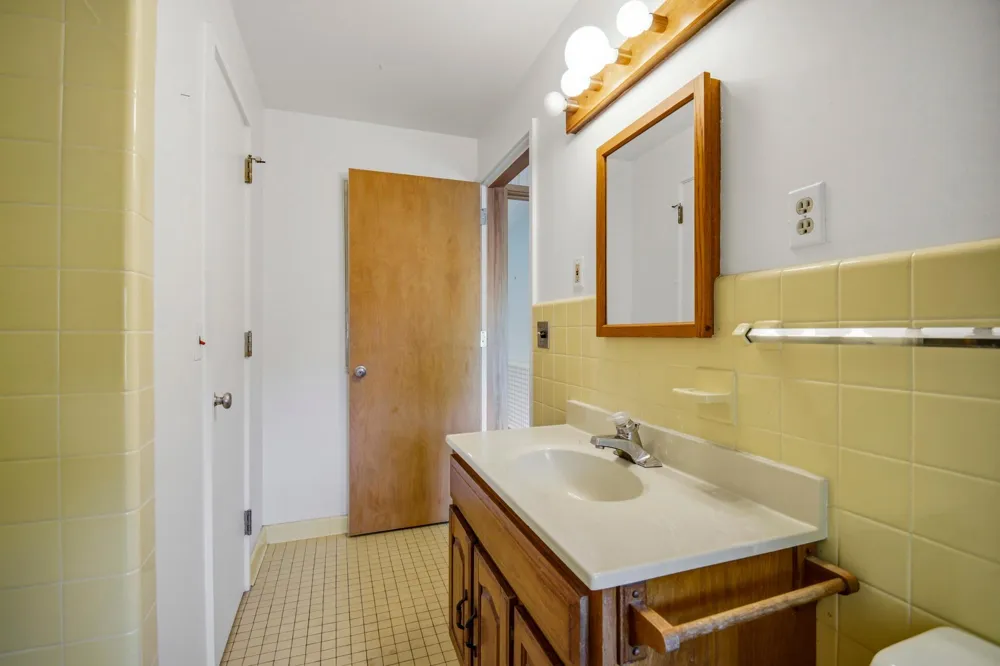 719 Harriet Avenue Owatonna, MN 55060