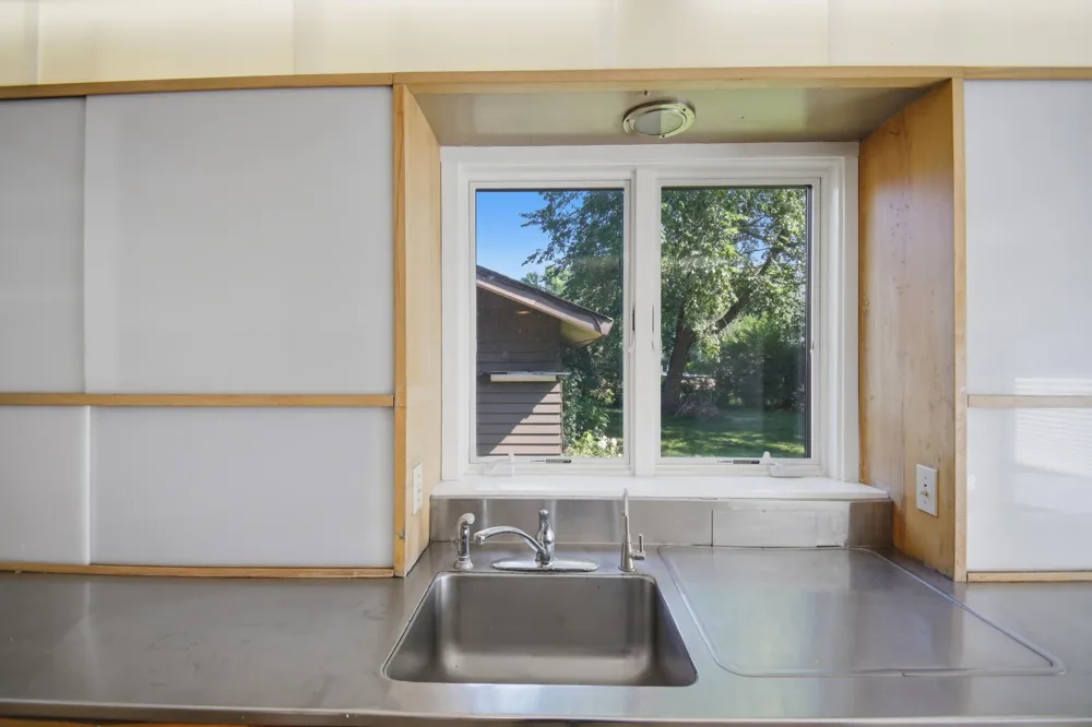 719 Harriet Avenue Owatonna, MN 55060