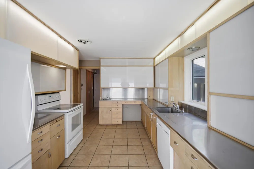 719 Harriet Avenue Owatonna, MN 55060