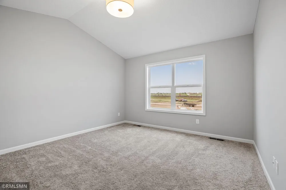 1653 191st Avenue NE East Bethel, MN 55011