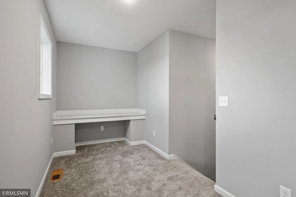 1653 191st Avenue NE East Bethel, MN 55011