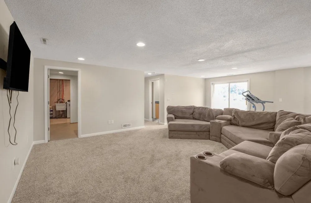 15348 288th Avenue NW Zimmerman, MN 55398
