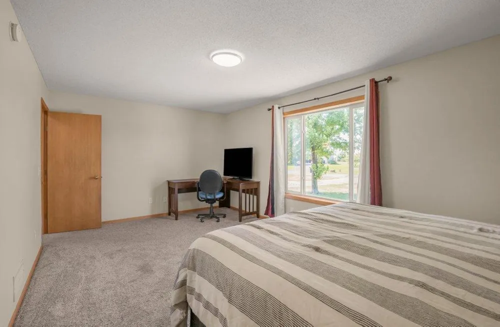 15348 288th Avenue NW Zimmerman, MN 55398