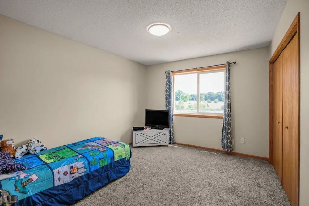 15348 288th Avenue NW Zimmerman, MN 55398