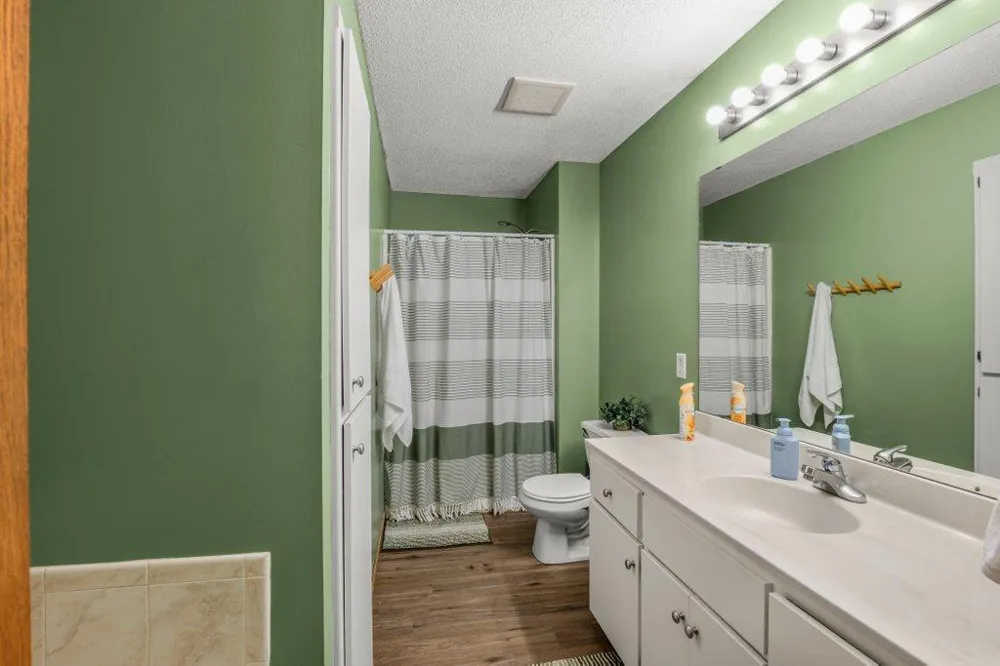 15348 288th Avenue NW Zimmerman, MN 55398