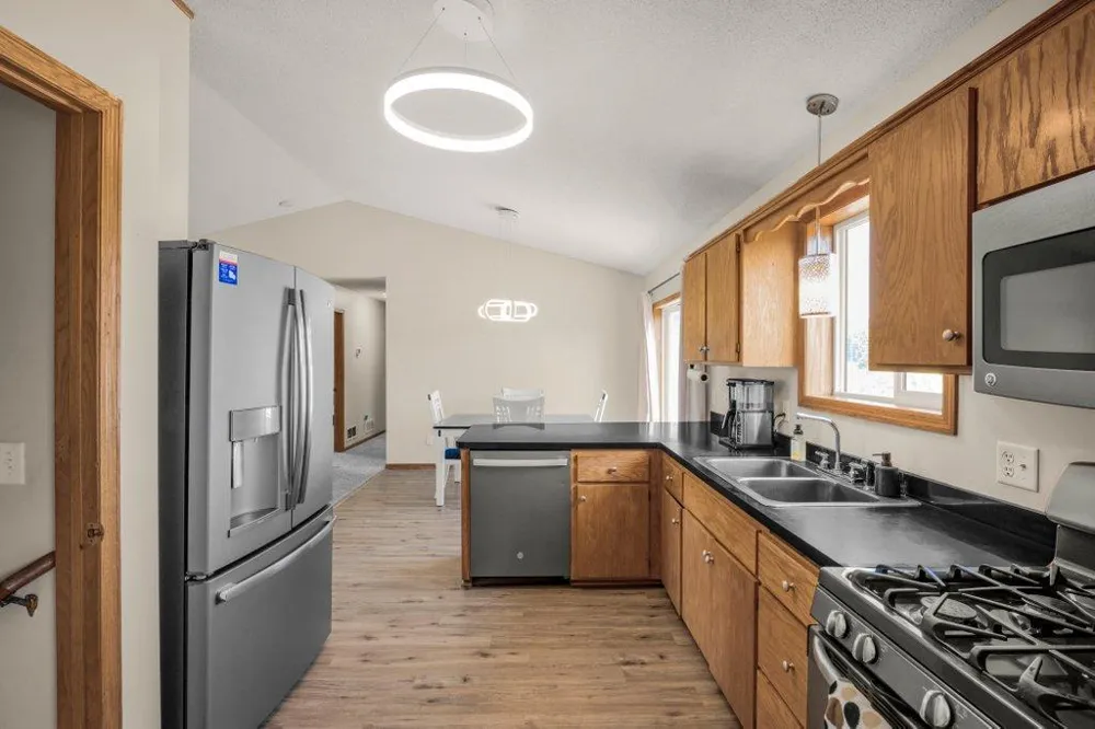 15348 288th Avenue NW Zimmerman, MN 55398