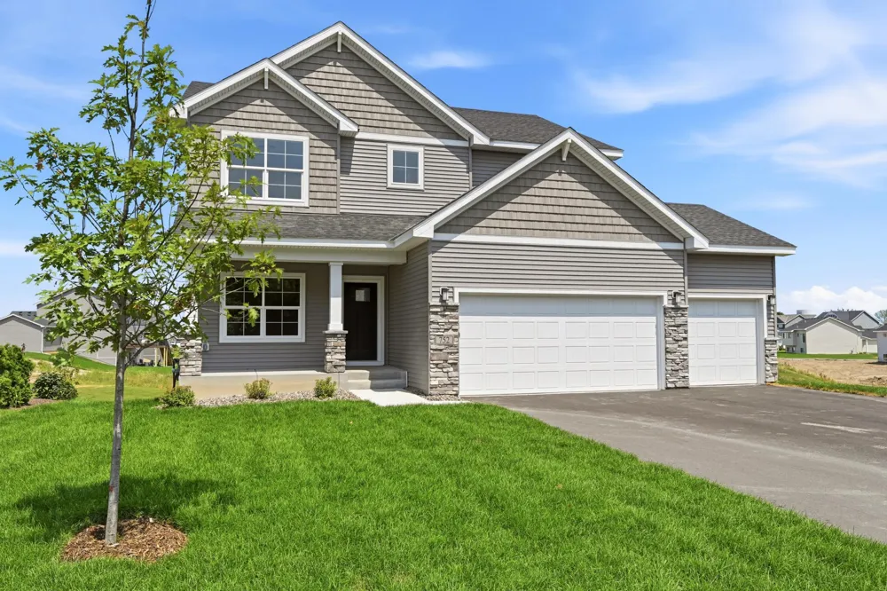 752 Rosebud Lane Delano, MN 55328