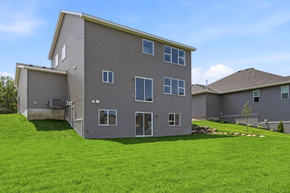 752 Rosebud Lane Delano, MN 55328