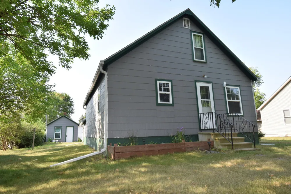 7637 County Road B Siren, WI 54872