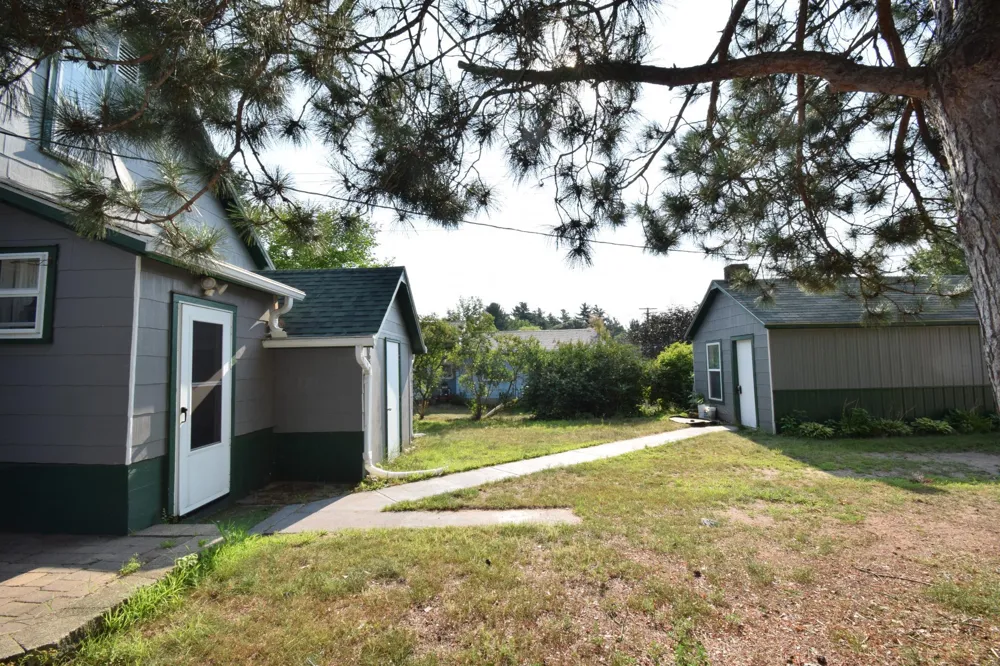 7637 County Road B Siren, WI 54872