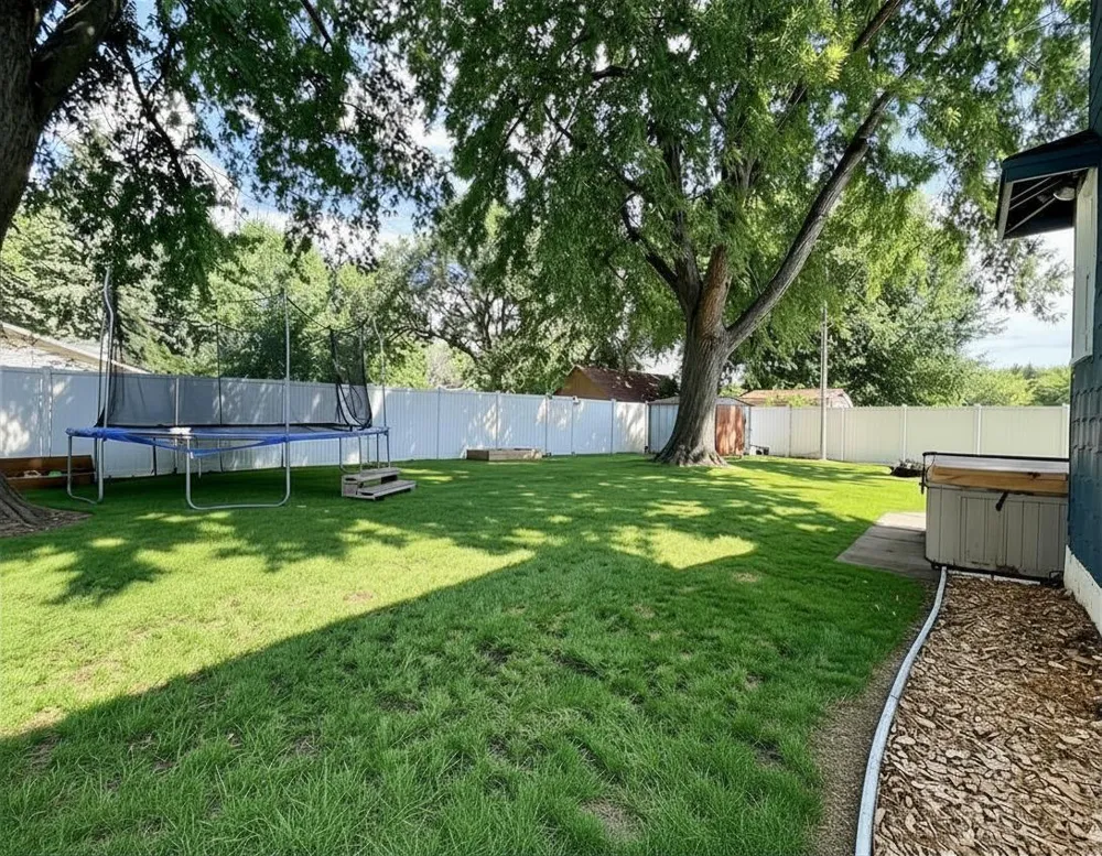 506 W Lake Avenue Worthington, MN 56187