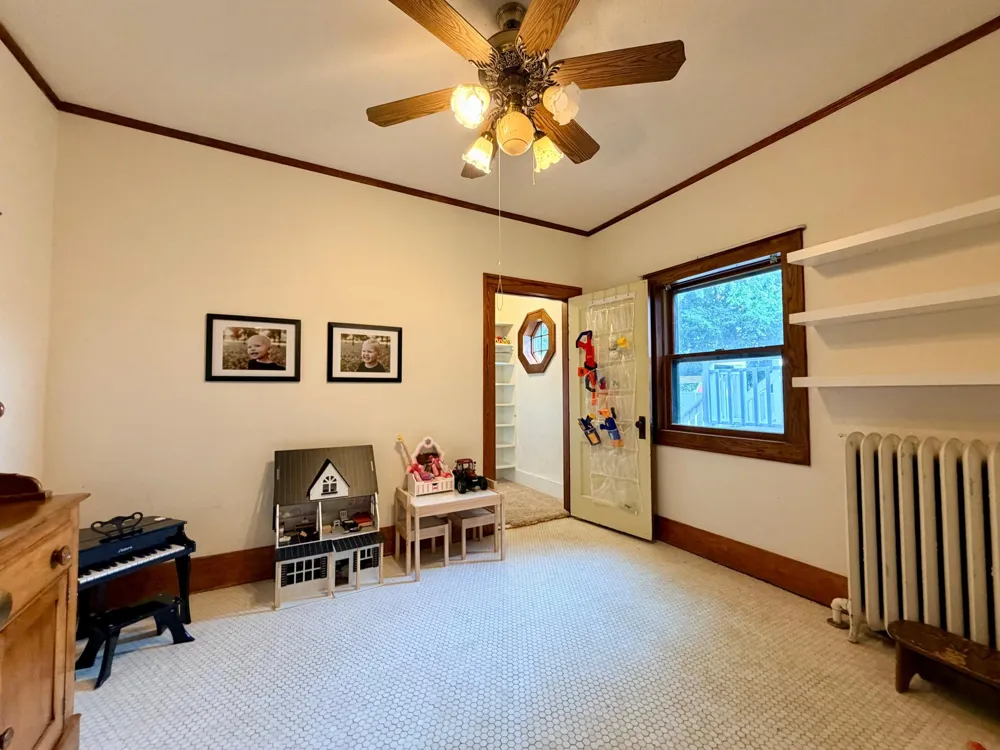 506 W Lake Avenue Worthington, MN 56187