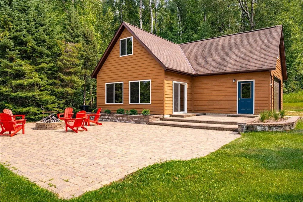 3801 S Lake Road Moose Lake, MN 55767