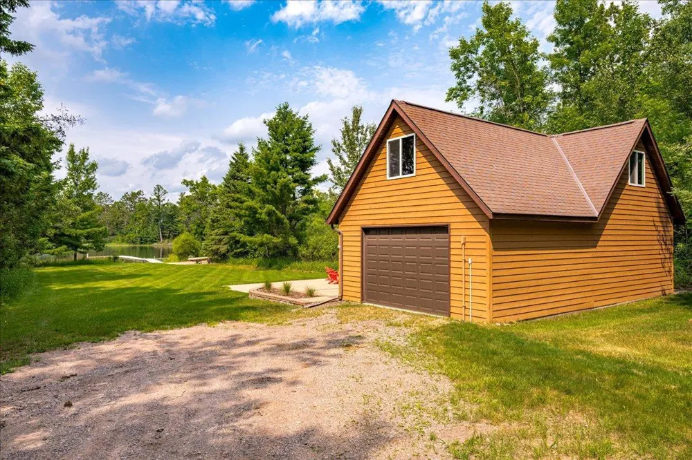 3801 S Lake Road Moose Lake, MN 55767