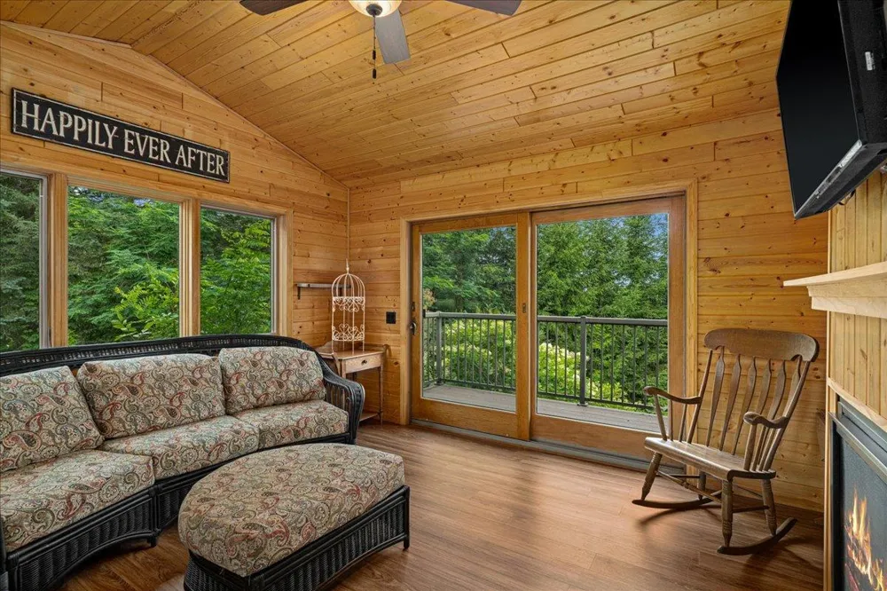 3801 S Lake Road Moose Lake, MN 55767