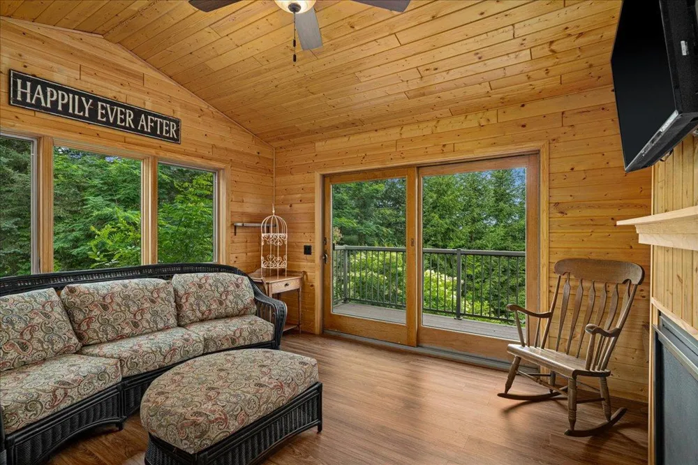 3801 S Lake Road Moose Lake, MN 55767
