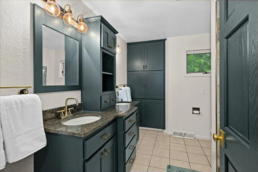 3801 S Lake Road Moose Lake, MN 55767