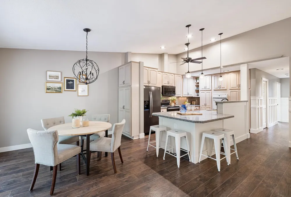 6364 Pheasant Court Edina, MN 55436
