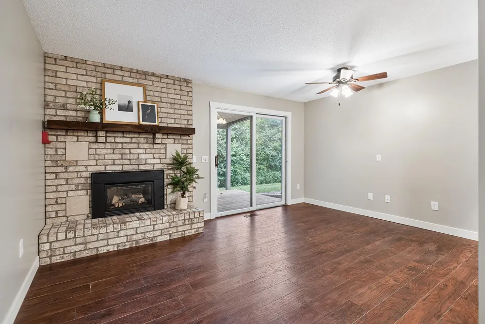 6364 Pheasant Court Edina, MN 55436
