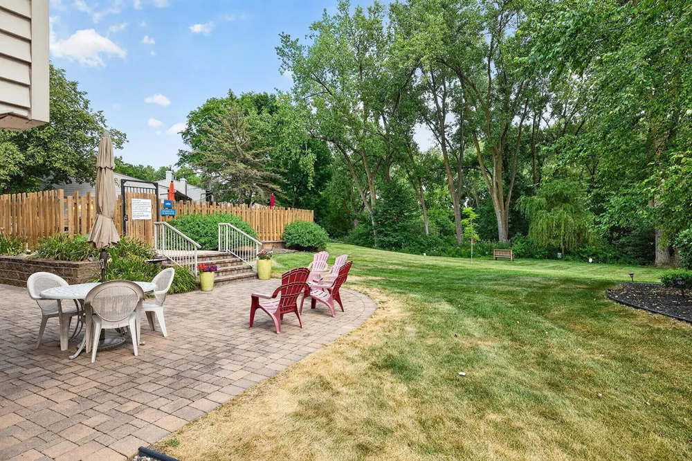 6364 Pheasant Court Edina, MN 55436