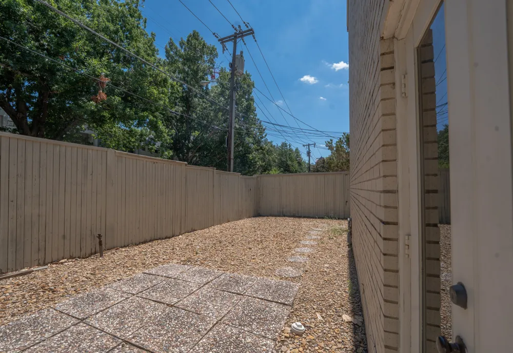 2818 Welborn Drive #9 Dallas, TX 75219