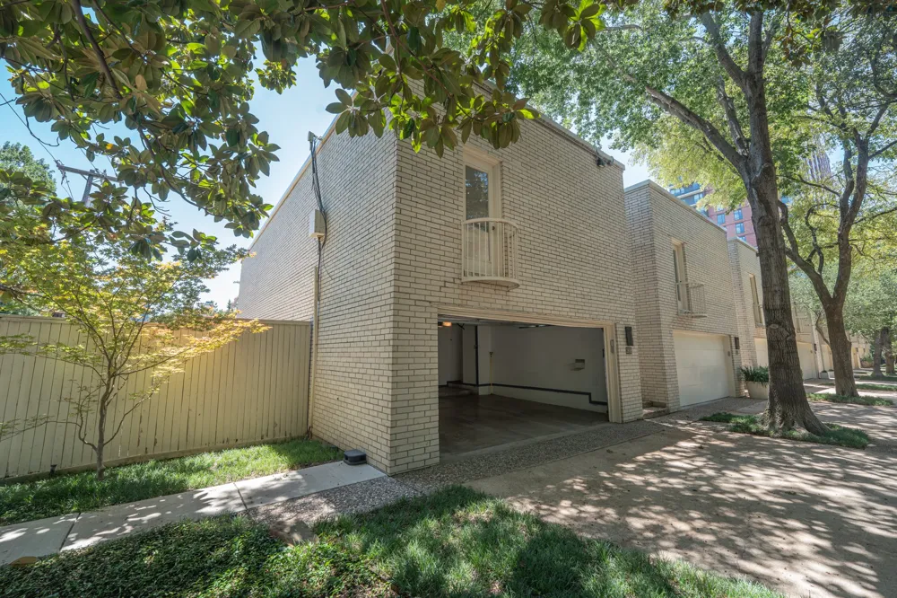2818 Welborn Drive #9 Dallas, TX 75219