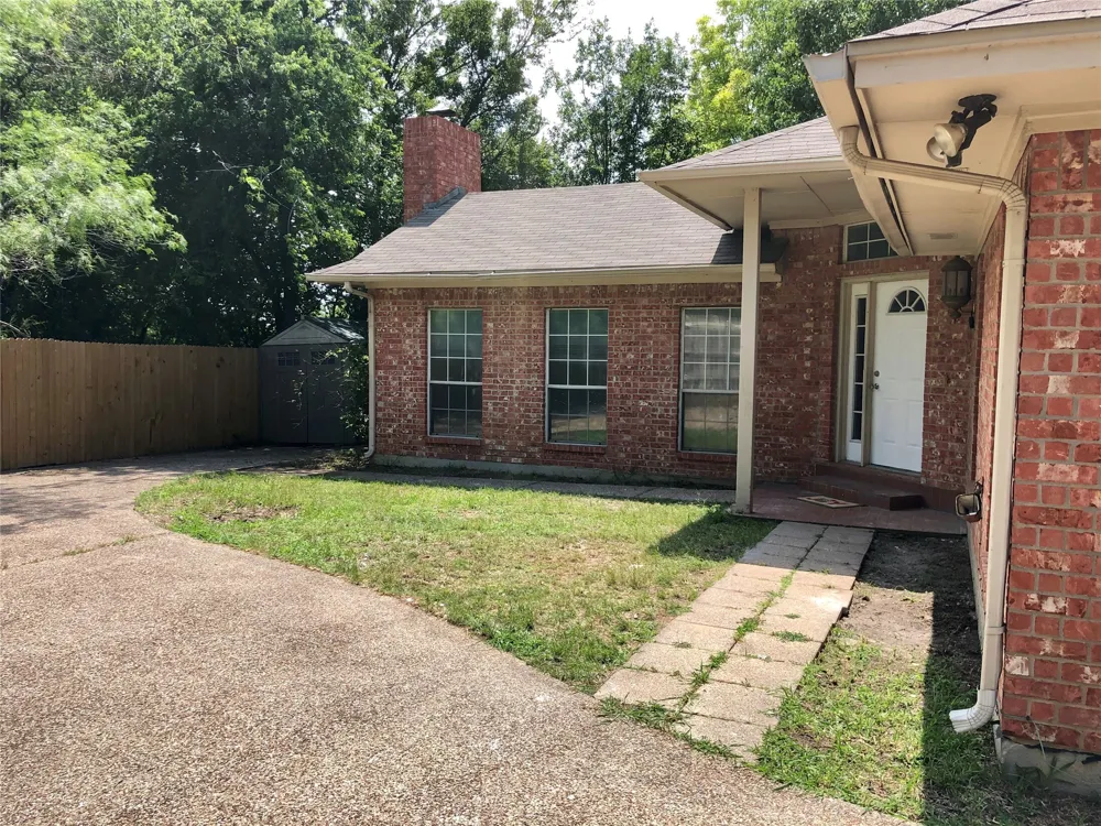 455 Strata Drive Denton, TX 76201